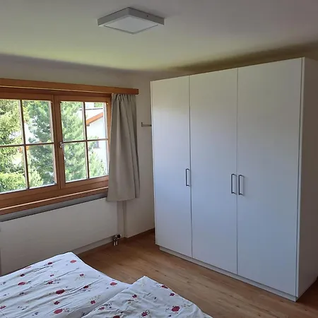 Gadenstatt Apartman *